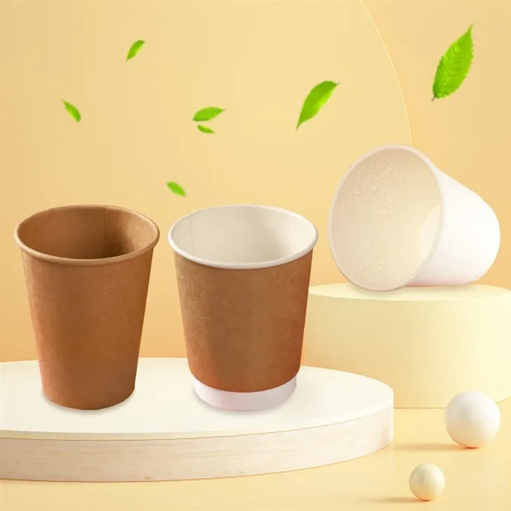 Cană de hârtie de ceai